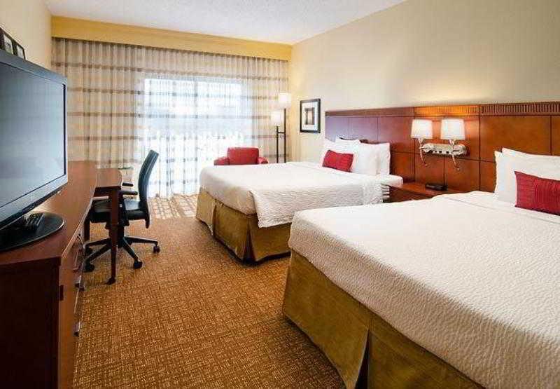 Courtyard Greenville Haywood Mall חדר תמונה